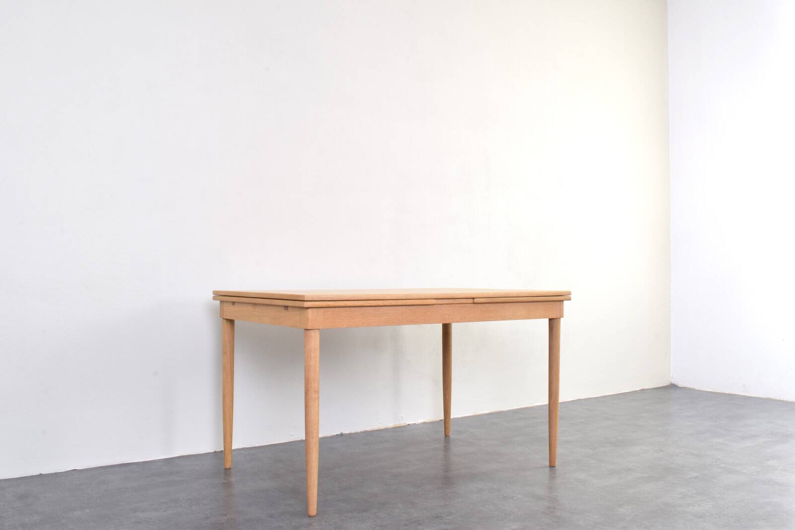 Mid-Century Danish Oak Extendable Dining Table, 1960s.