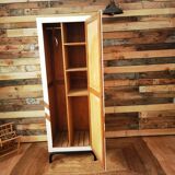 Boarding closet