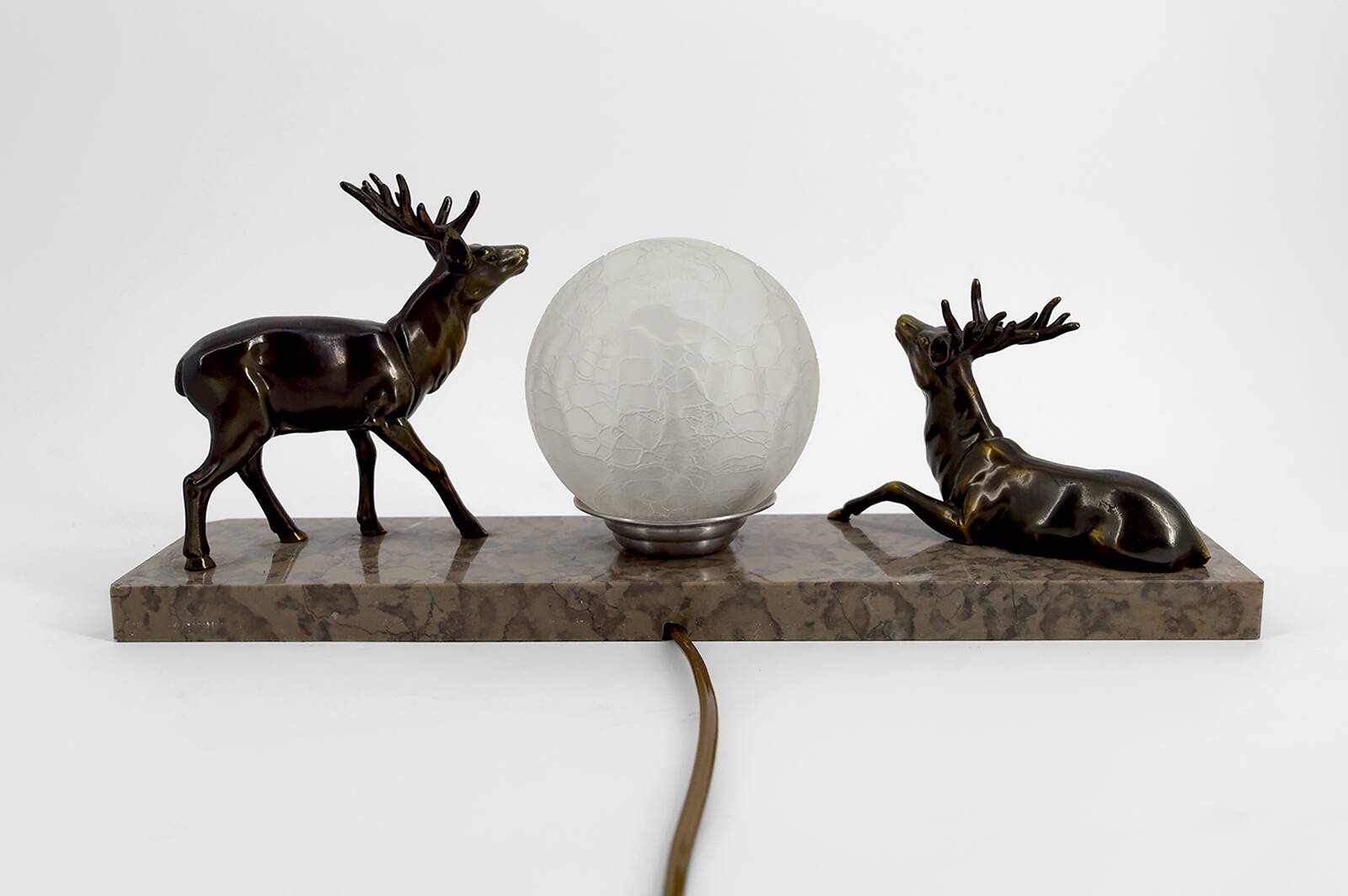 Veilleuse Art Déco aux cerfs – vers 1930