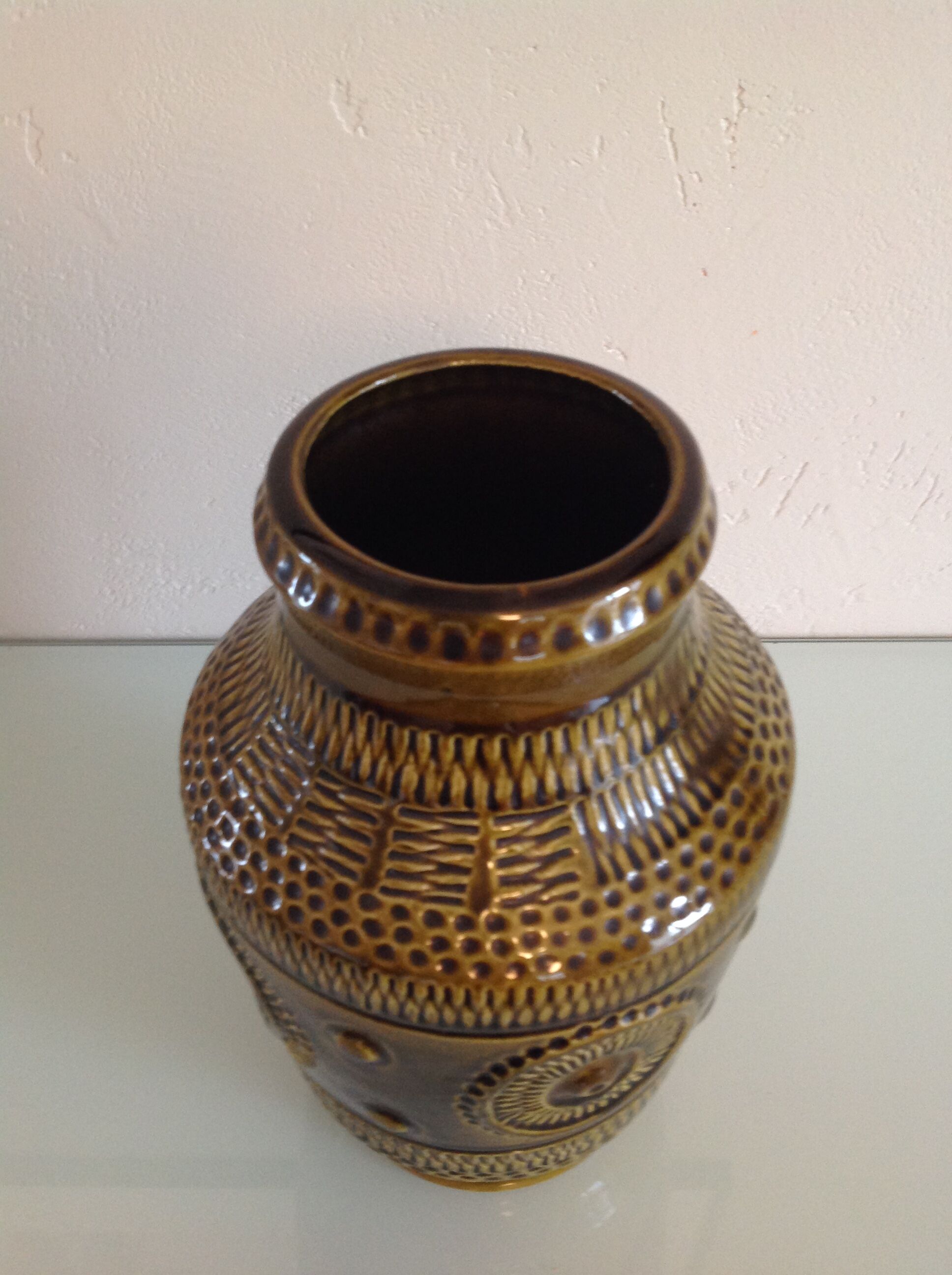Olive green vintage vase ceramic Fat Lava Bay Keramik