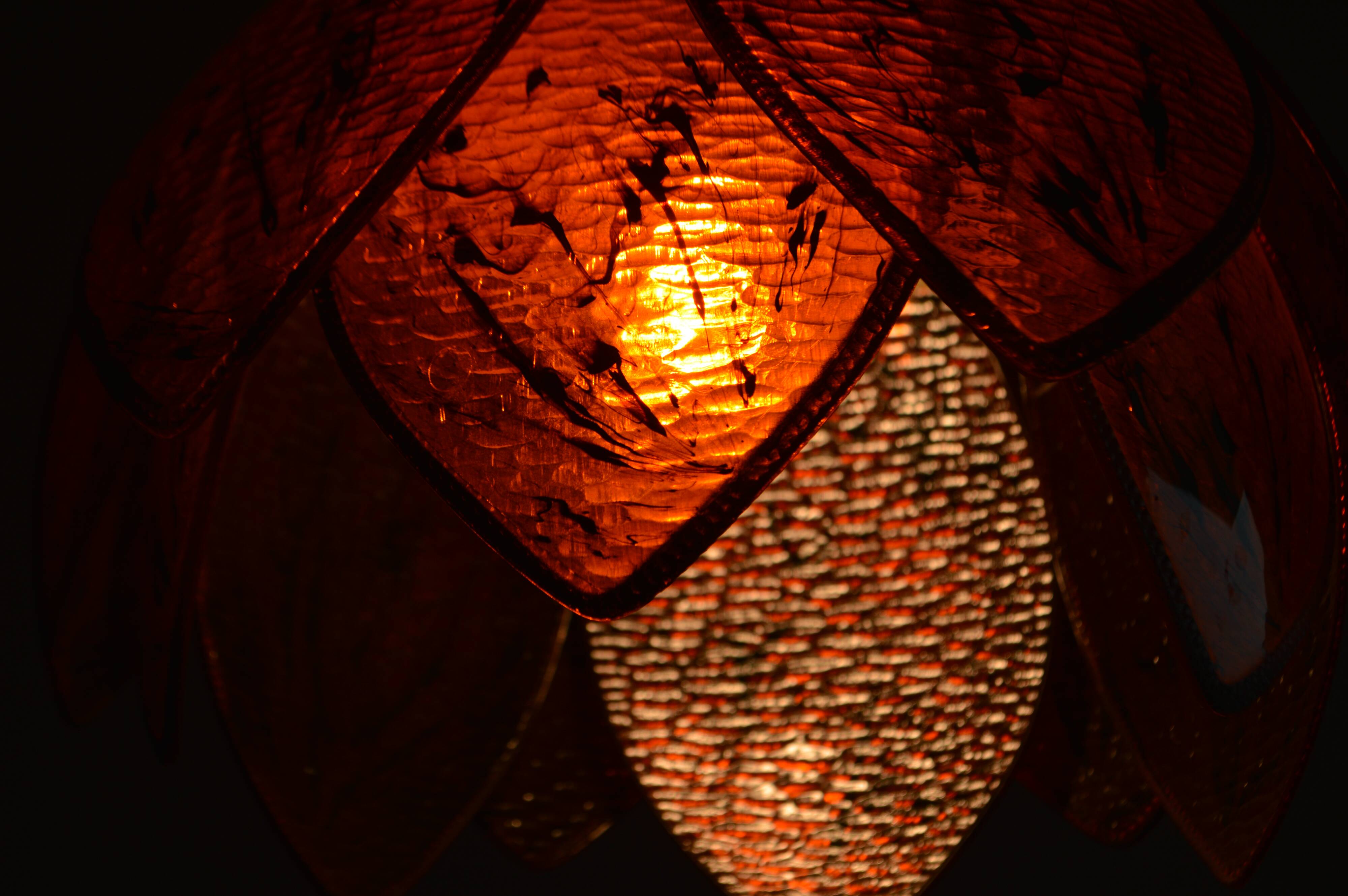 Chandelier pendant lamp in the shape of an artichoke design from the 70s