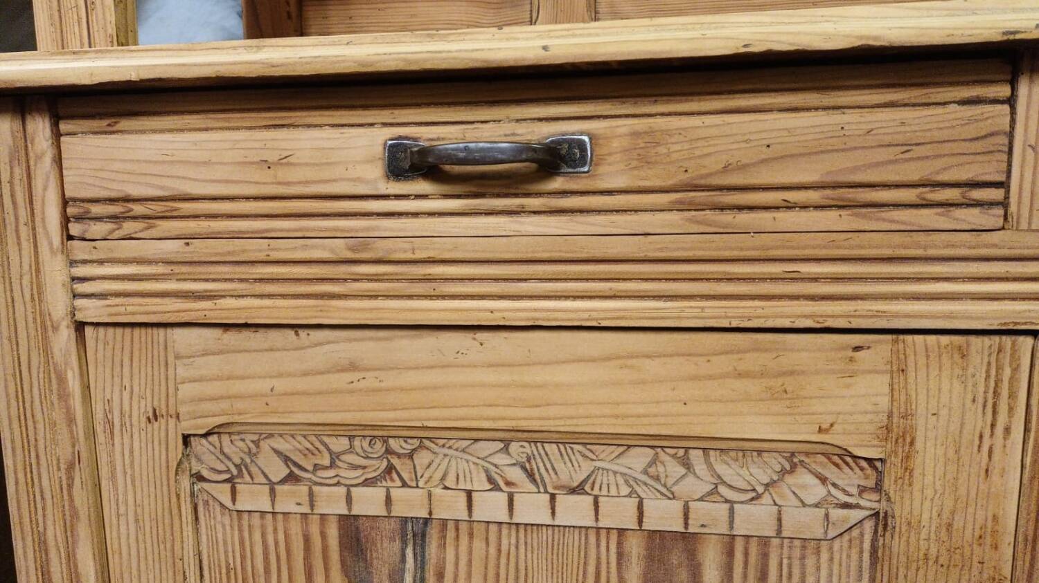 Two-body sideboard, dresser