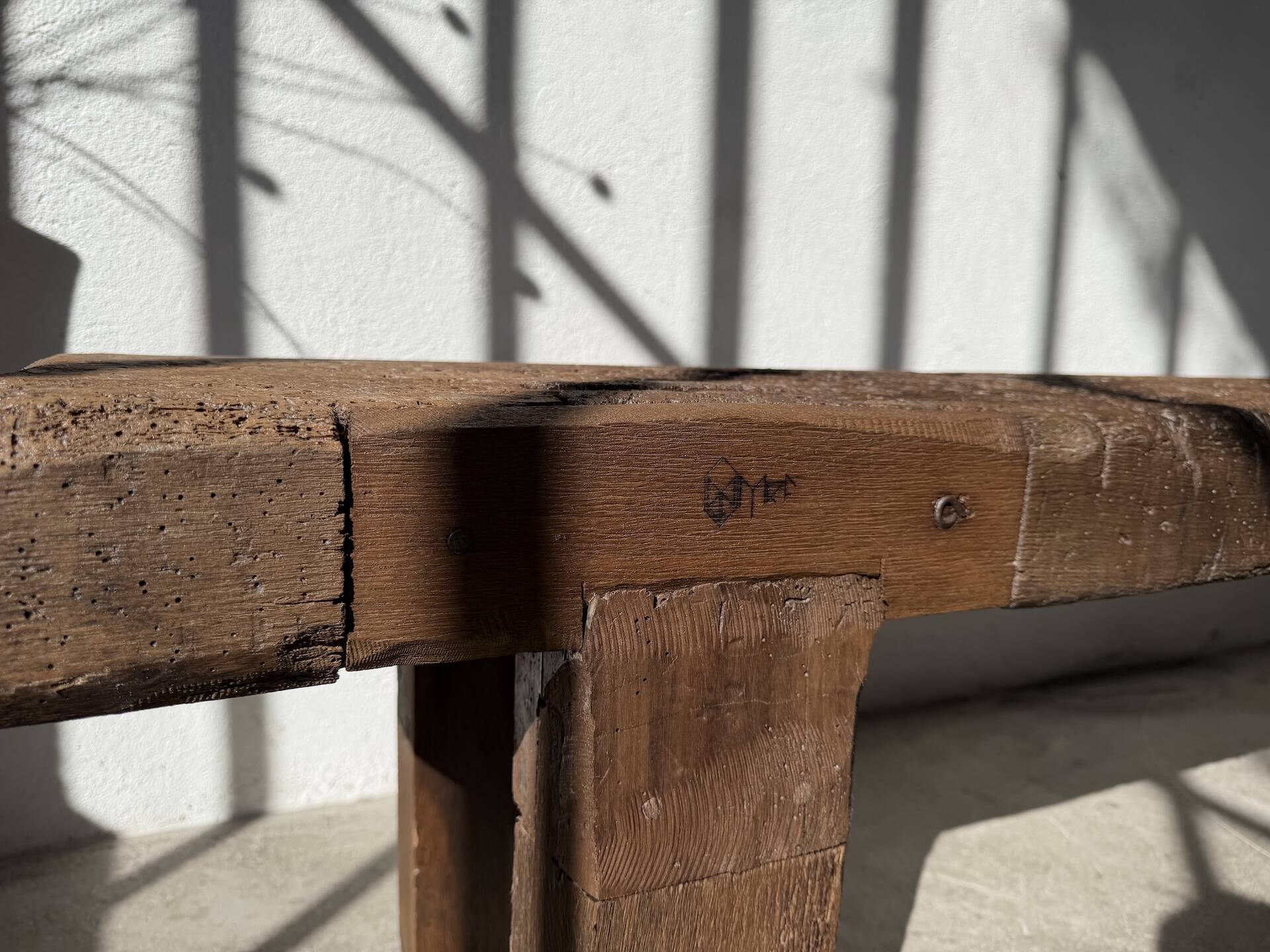Brutalist Oak Bench – Unique Piece, 20th Century Folk Art