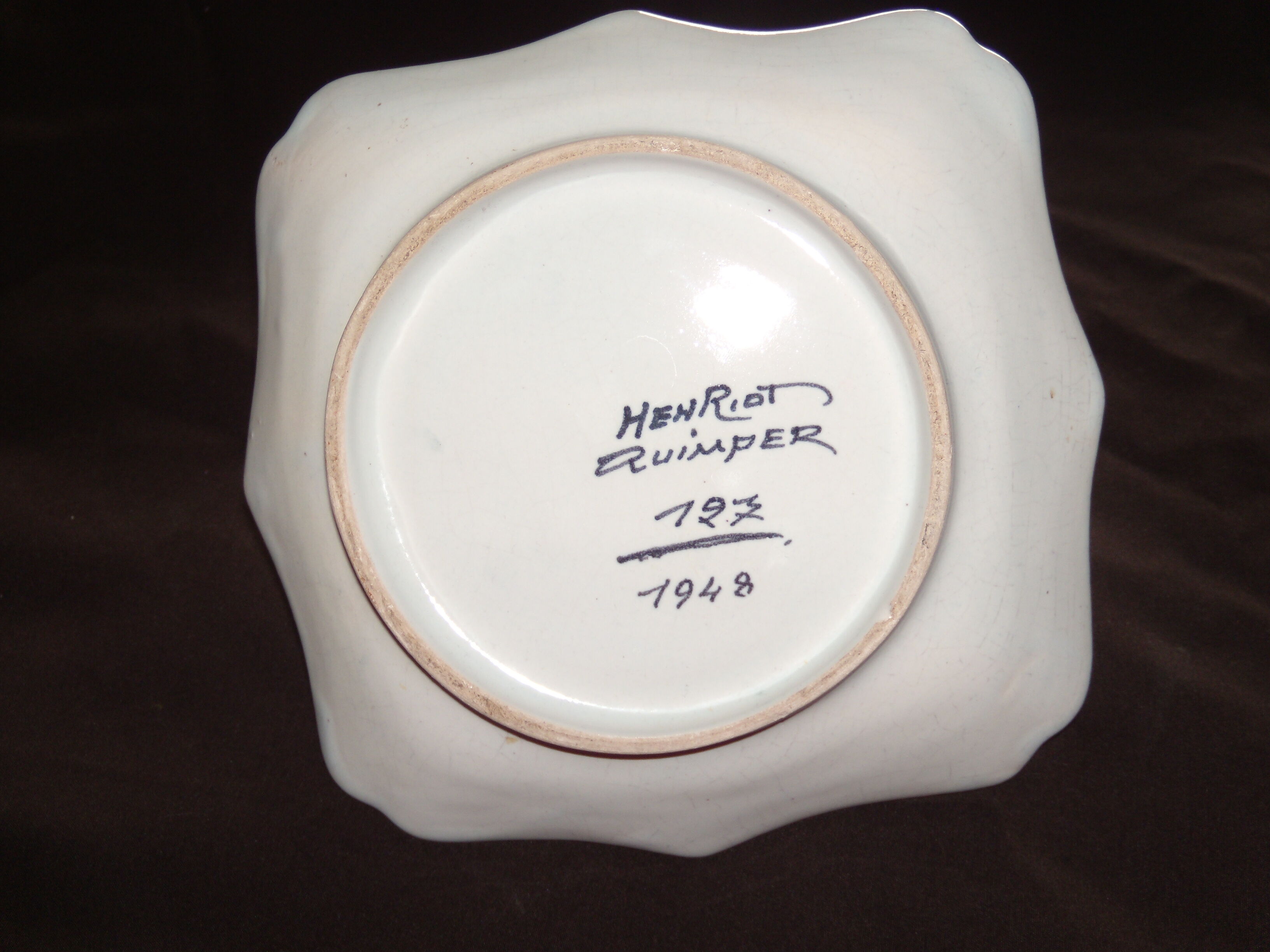 Beurrier Quimper Henriot décor breton 127 1948