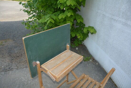 Vintage folding child desk