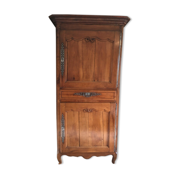 Homme debout ancien