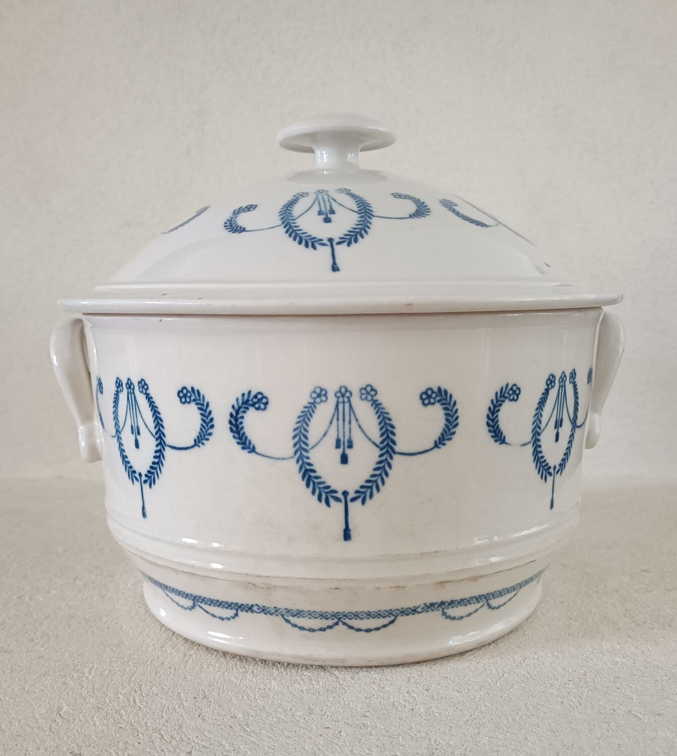 Ceramic tureen from Saint-Uze