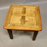 Table basse dessus parquet ancien
