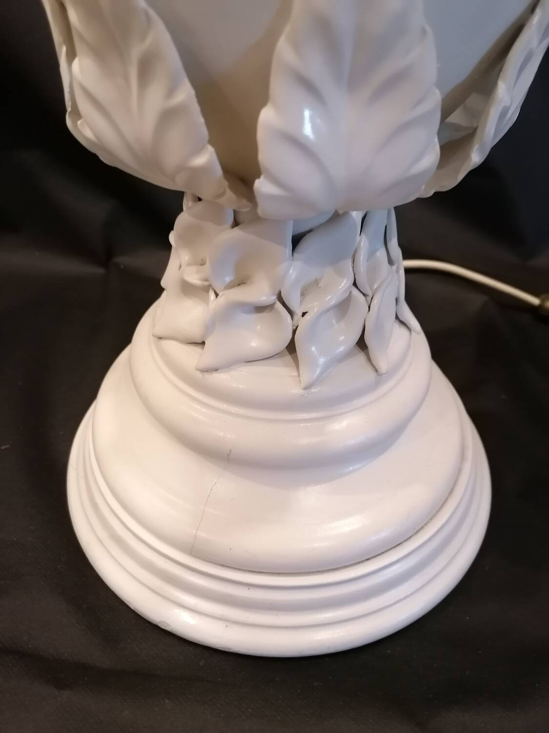 Large ceramic lamp from Manises with floral decoration  
-Circa 1960/1970