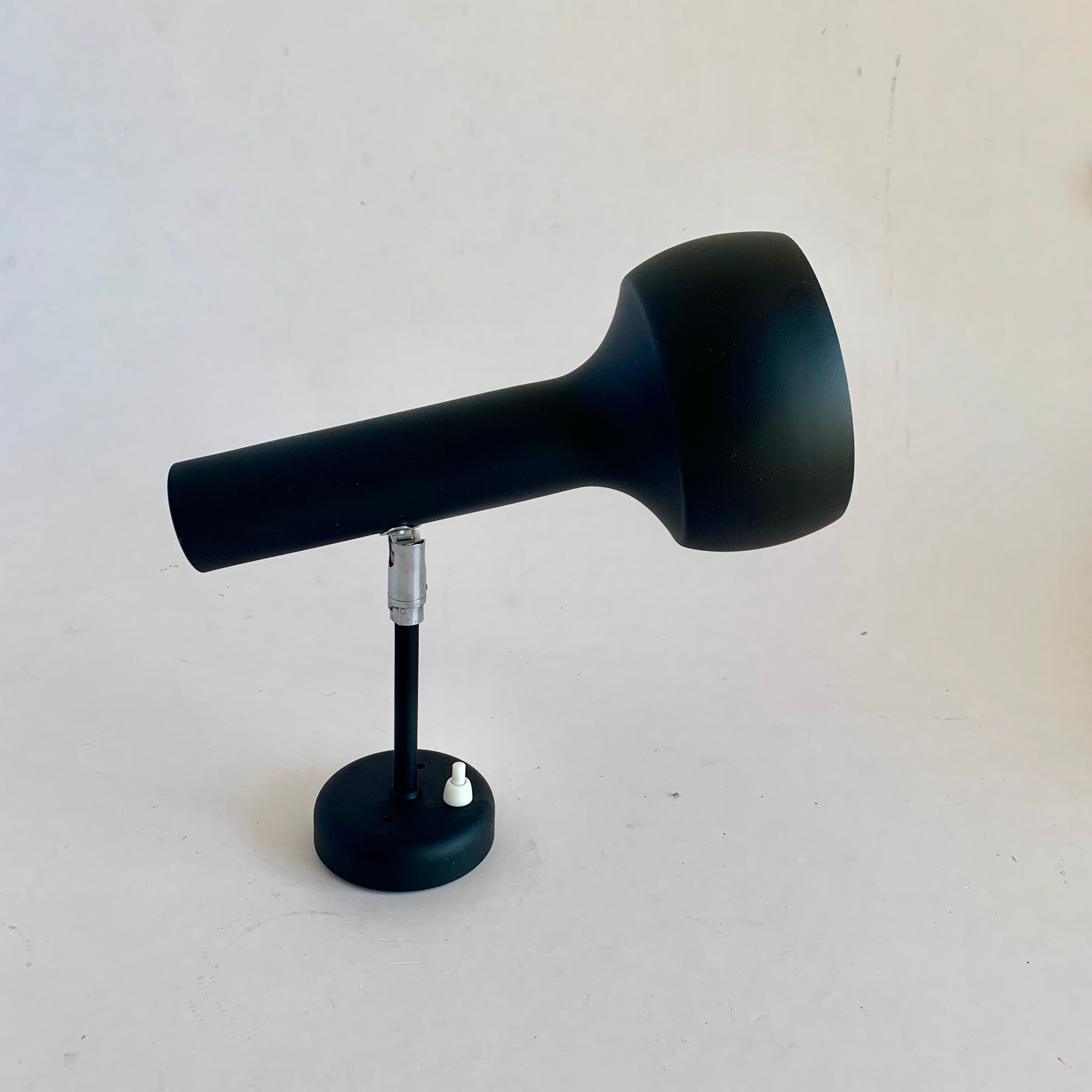 Wall spot light by Swiss International, 1970s