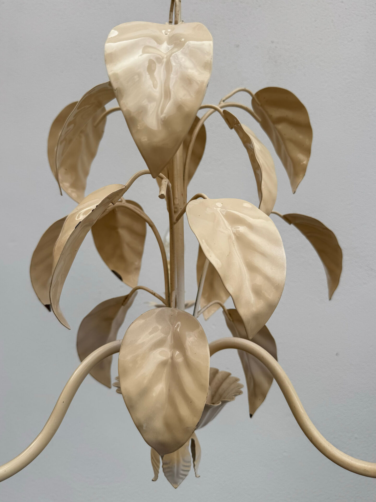 Lustre style florentin feuilles de tabac années 70
