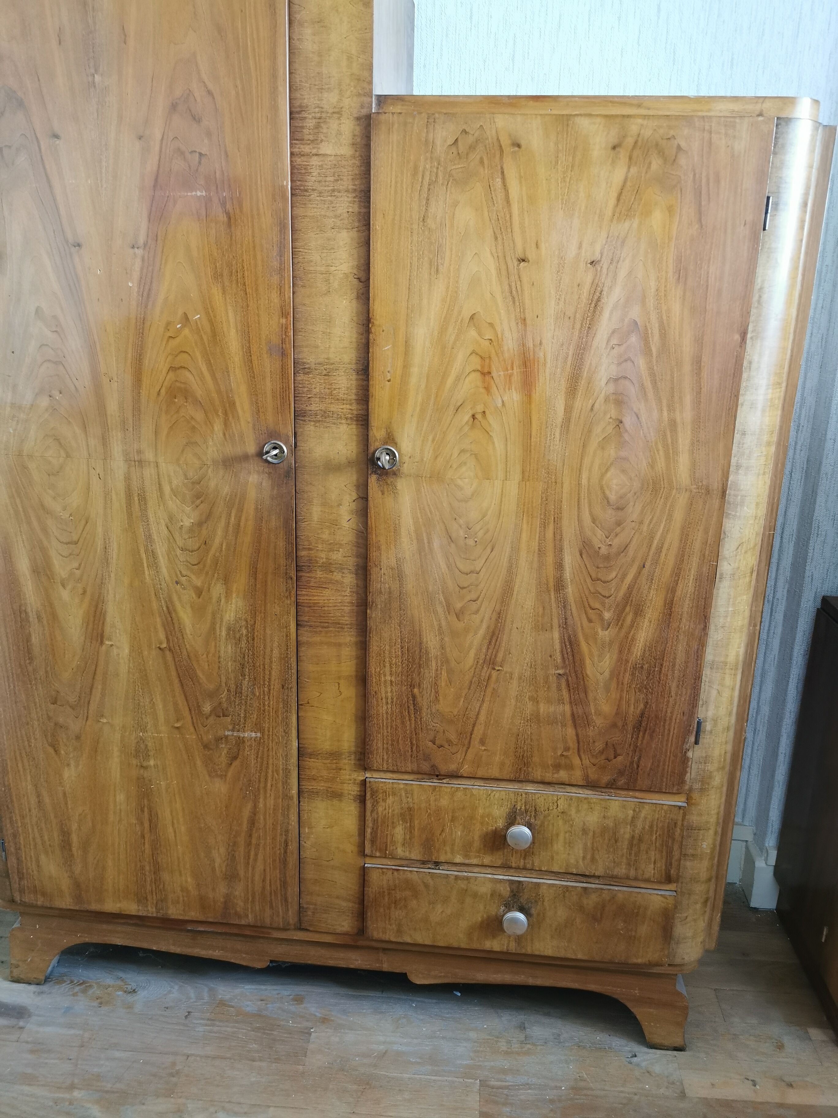 Vintage asymmetric cabinet