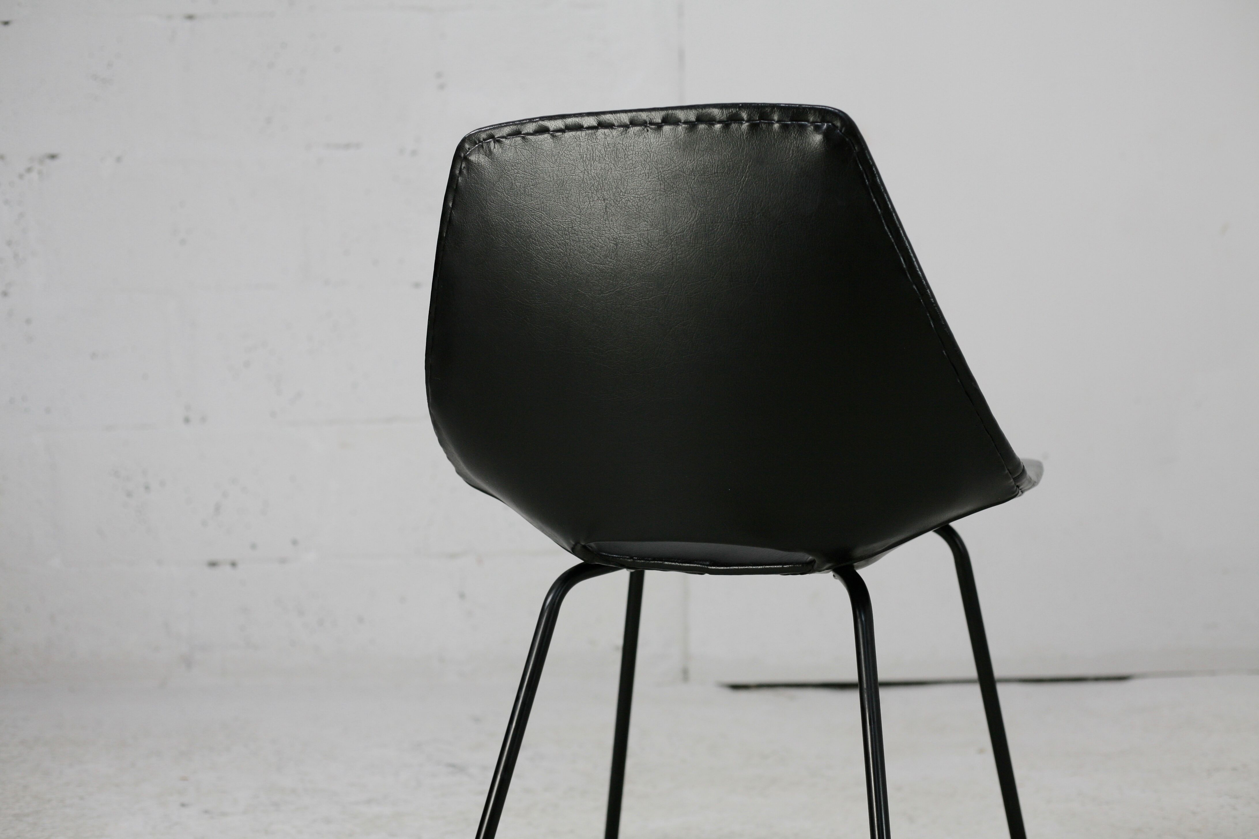 “Tonneau” chair by Pierre Guariche, Steiner edition, France, circa 1950