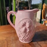 Iris pitcher