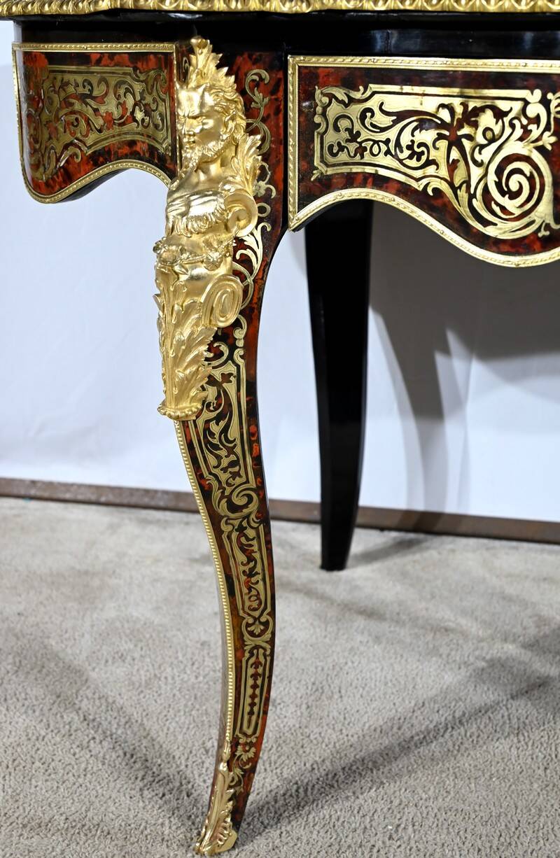 Table d’Apparat en Poirier Noirci, époque Napoléon III – Milieu XIXe