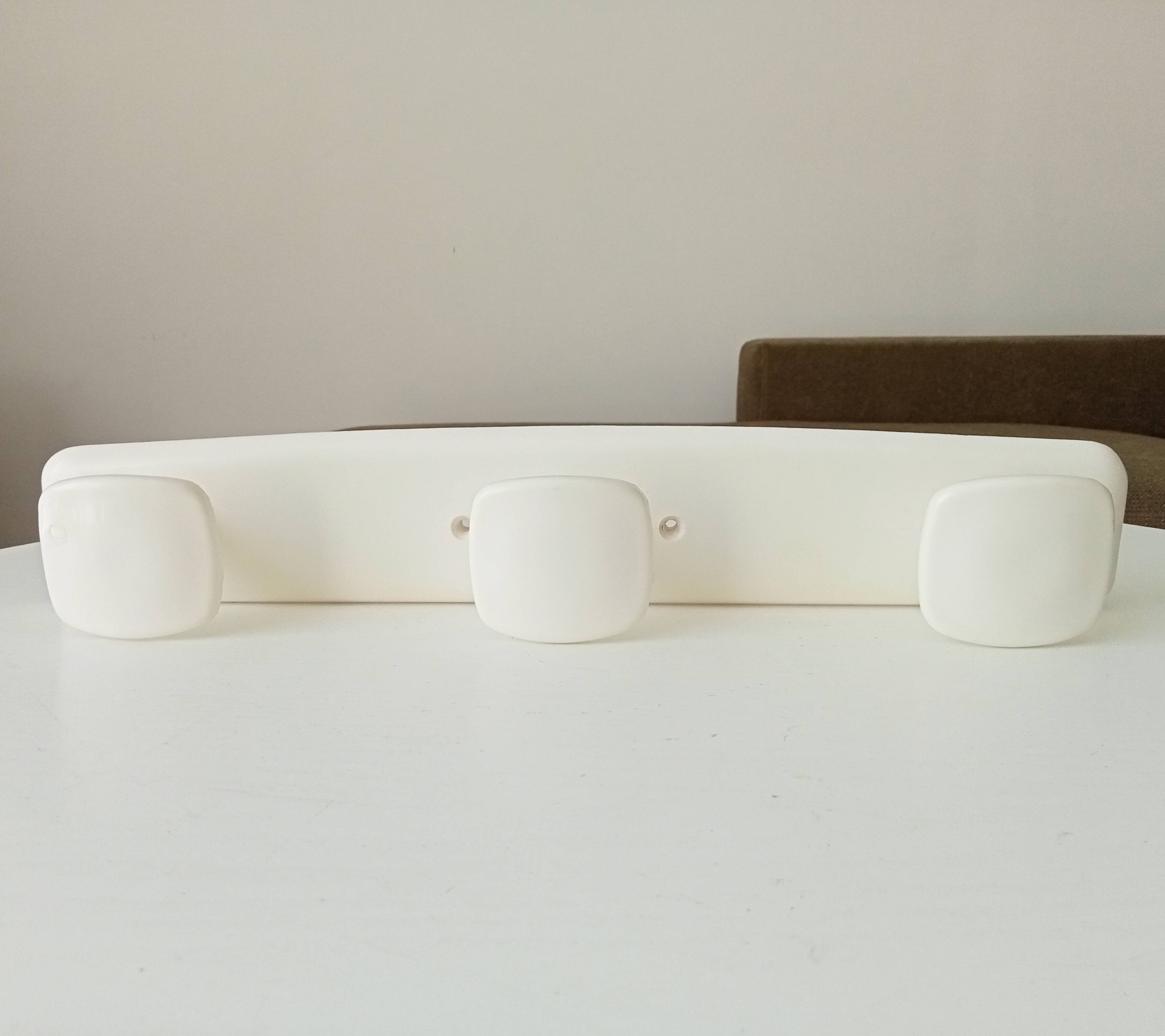vintage wall coat rack 70s Syla