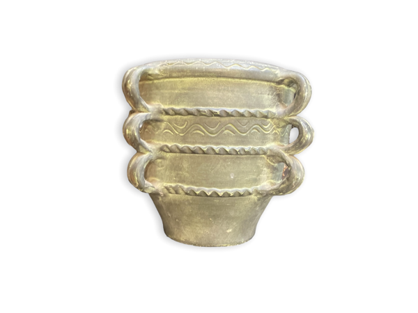 Cache pot en terre cuite patine bronze
