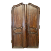 Paire de portes Louis XV richement sculptées