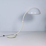 Lampadaire Serpente par Elio Martinelli pour Martinelli Luce, années 1970 en blanc.