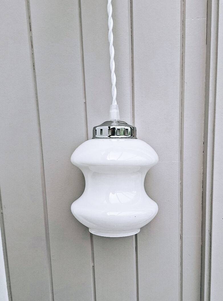 White vintage portable lamp