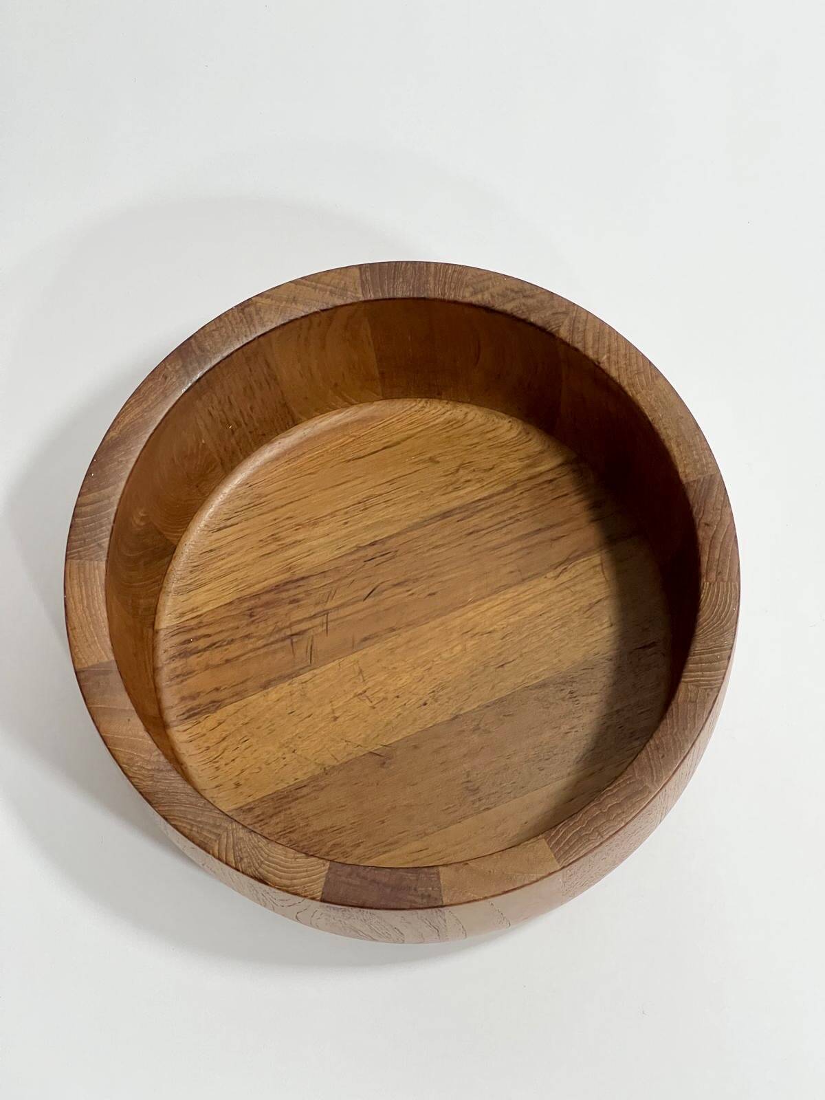 Large vintage Danish teak bowl, design Richard Nissen for Nissen Trævarefabrik Langaa 1960