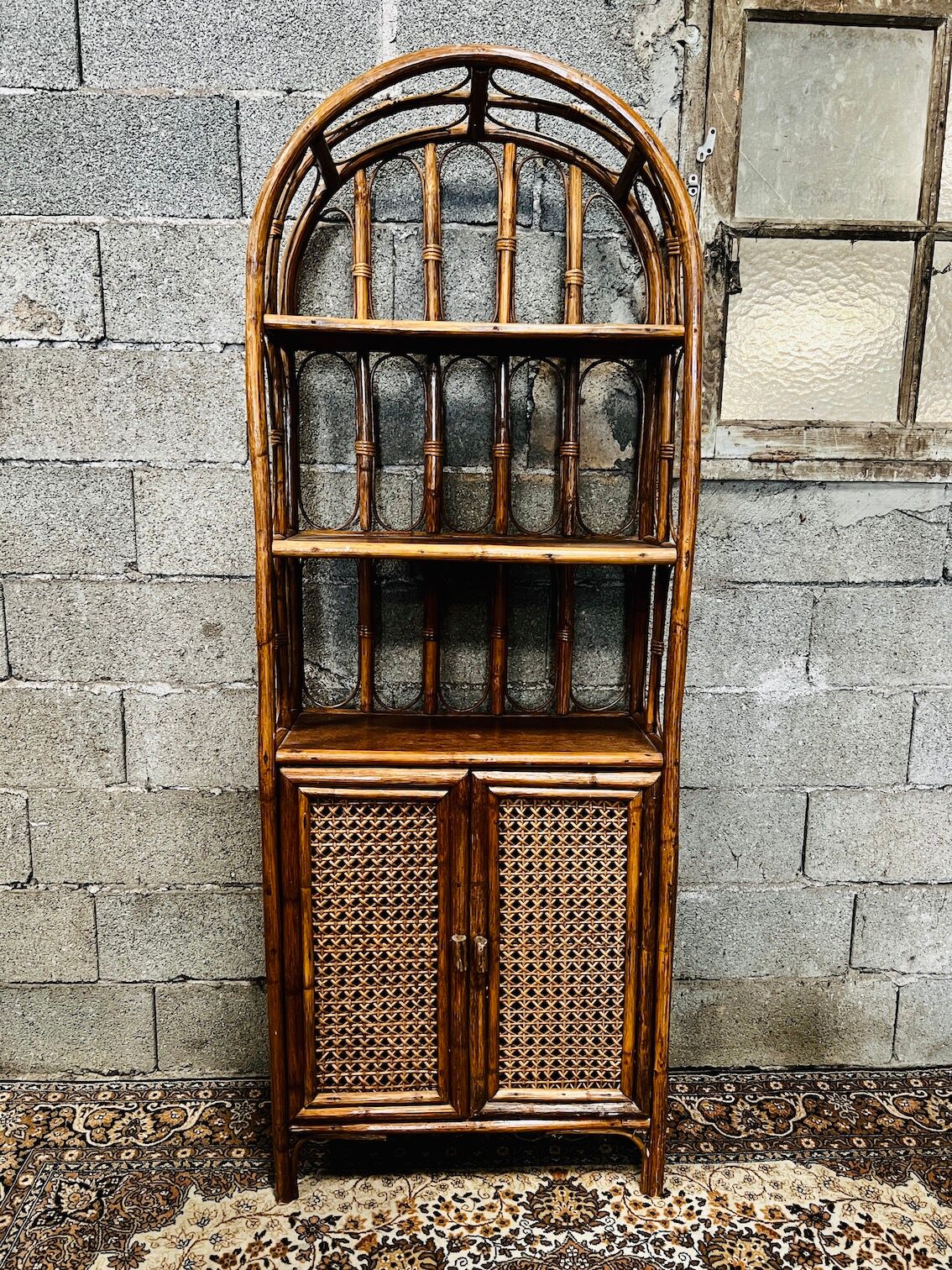Bookcase vintage rattan, wood and canning shelf