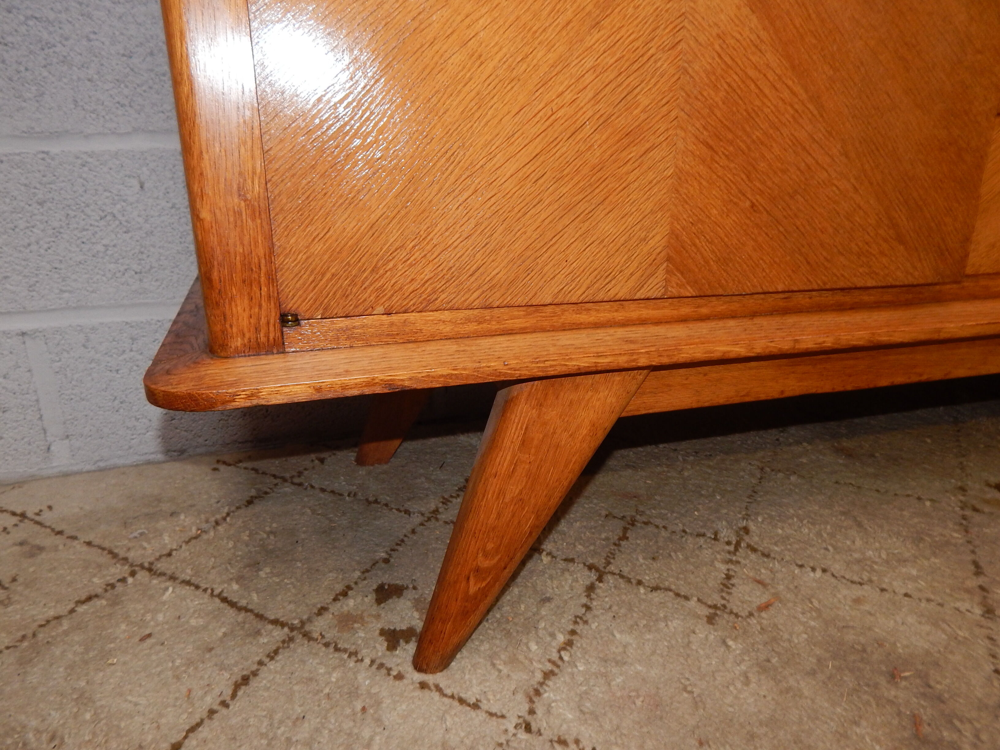 Enfilade pieds compas année 50