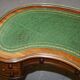 Bureau Kidney de Campagne Militaire Regency de Gillow's of Lancaster avec Galerie en Laiton