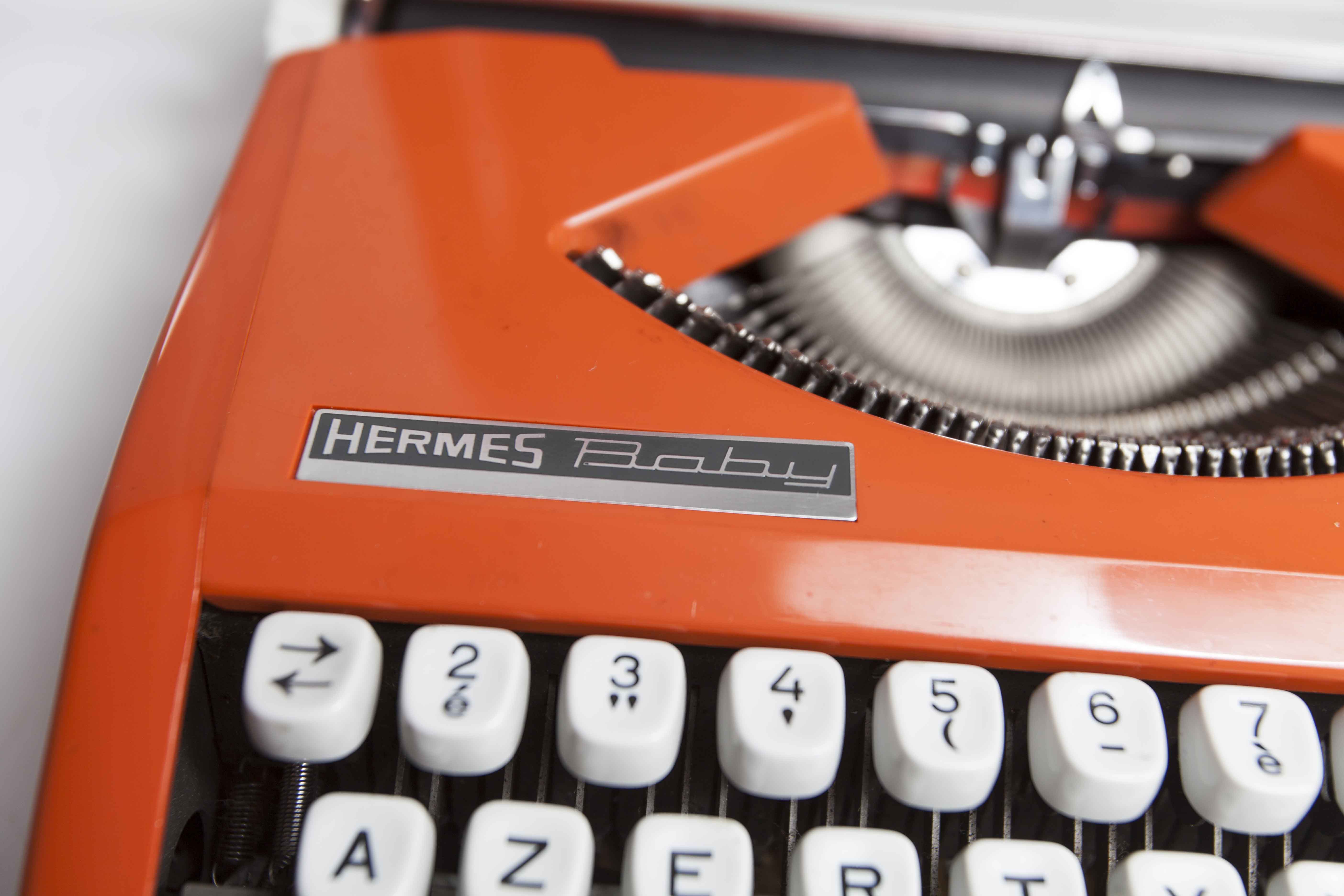 Hermès Baby 1972 new ribbon typewriter