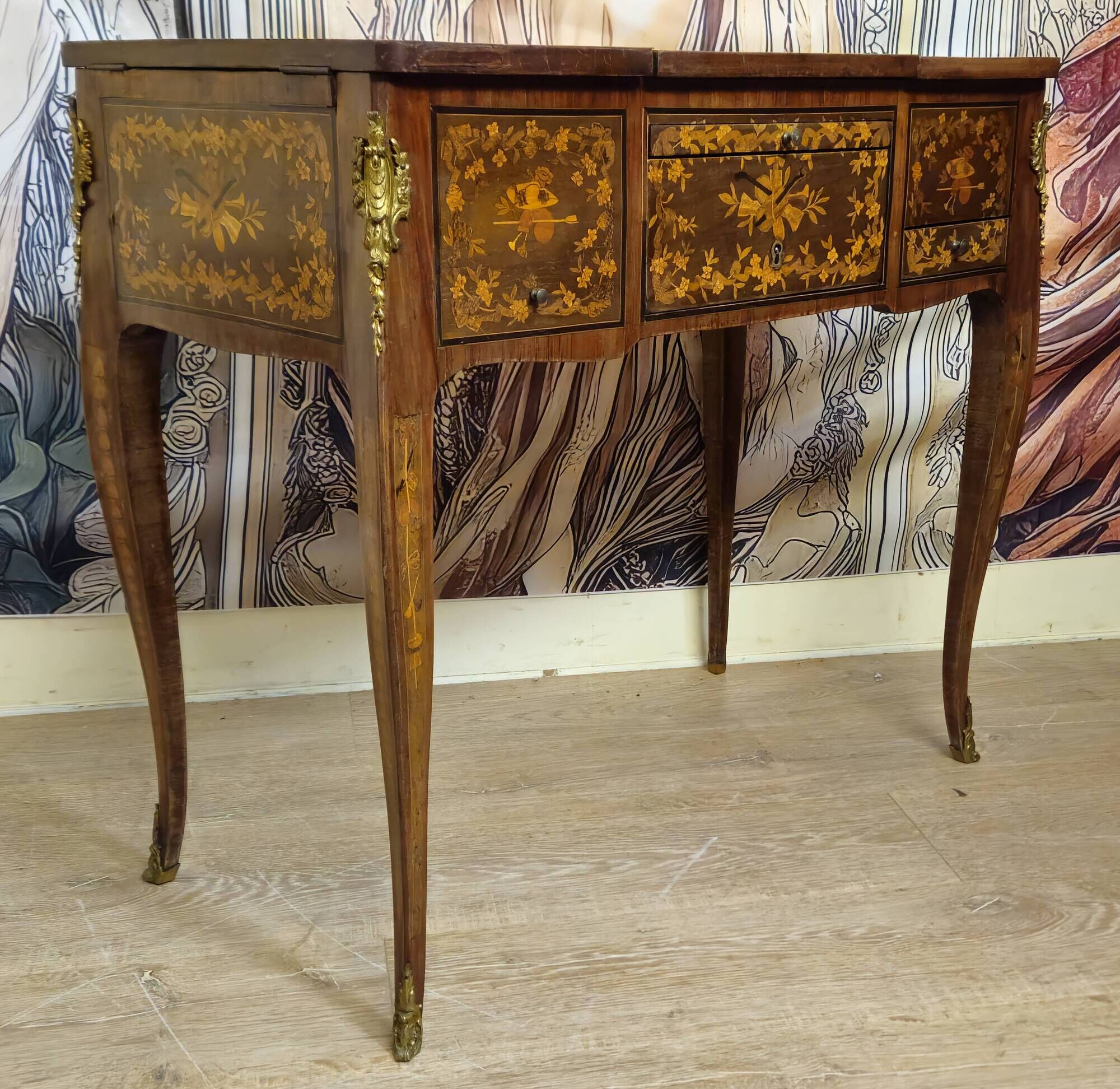 Powdered marquetry, French work from the Louis XV Transition period.