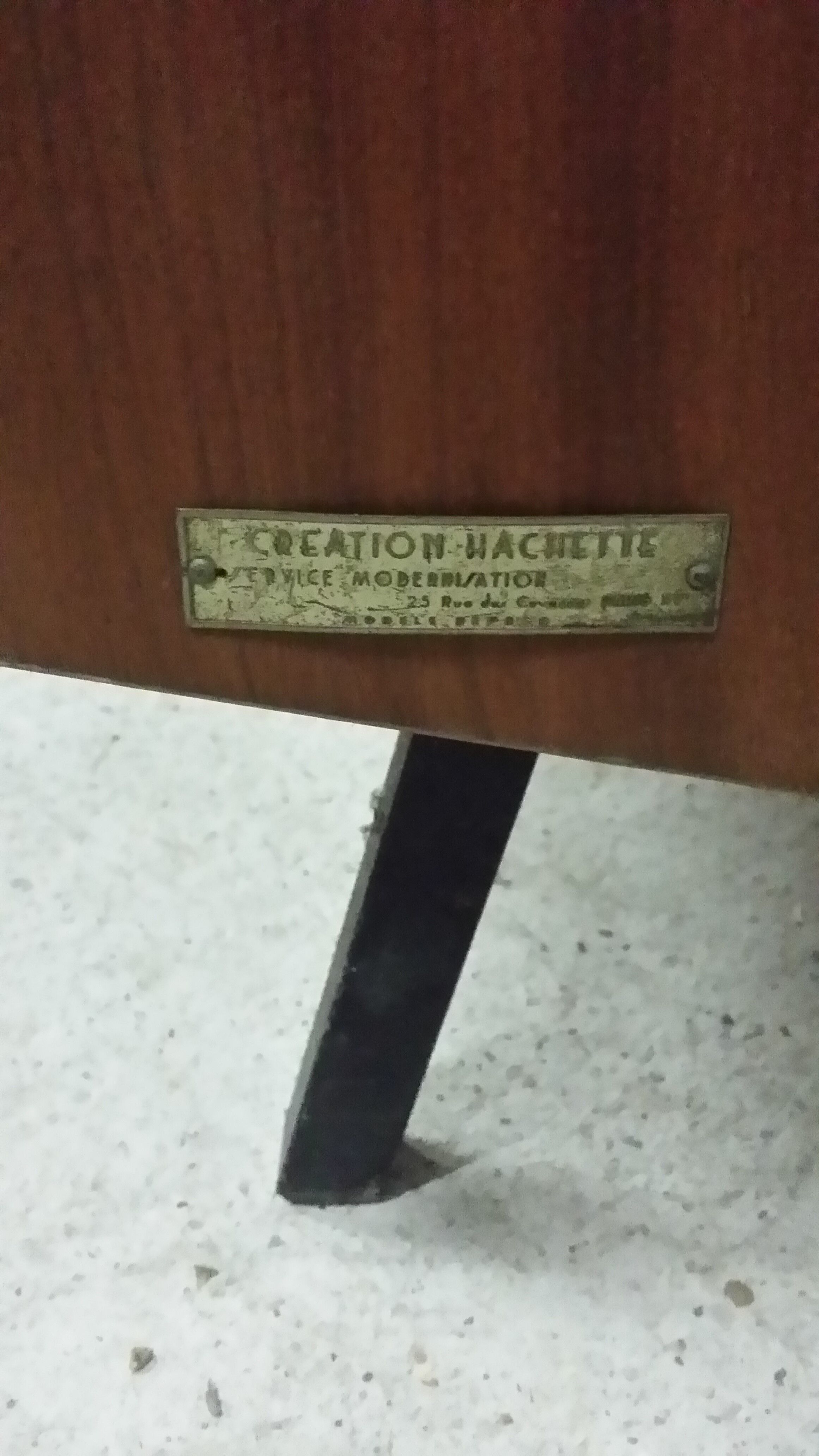 library library of the 1950s / 60 black metal base