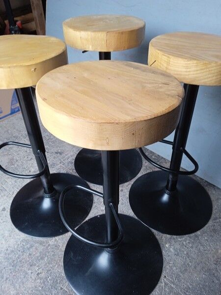 4 high bar stools wood and metal