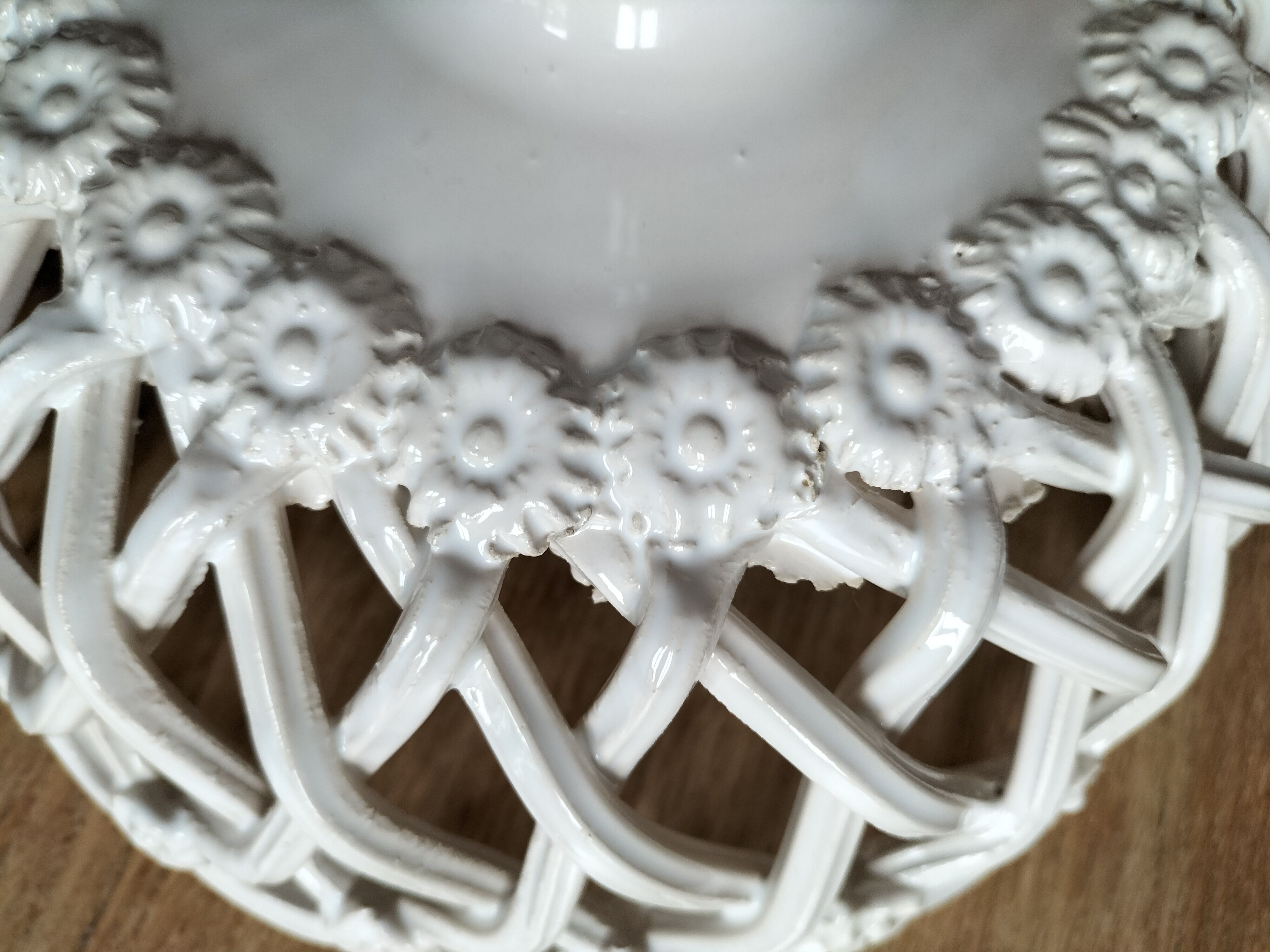 Braided basket B Pichon décor Moustier