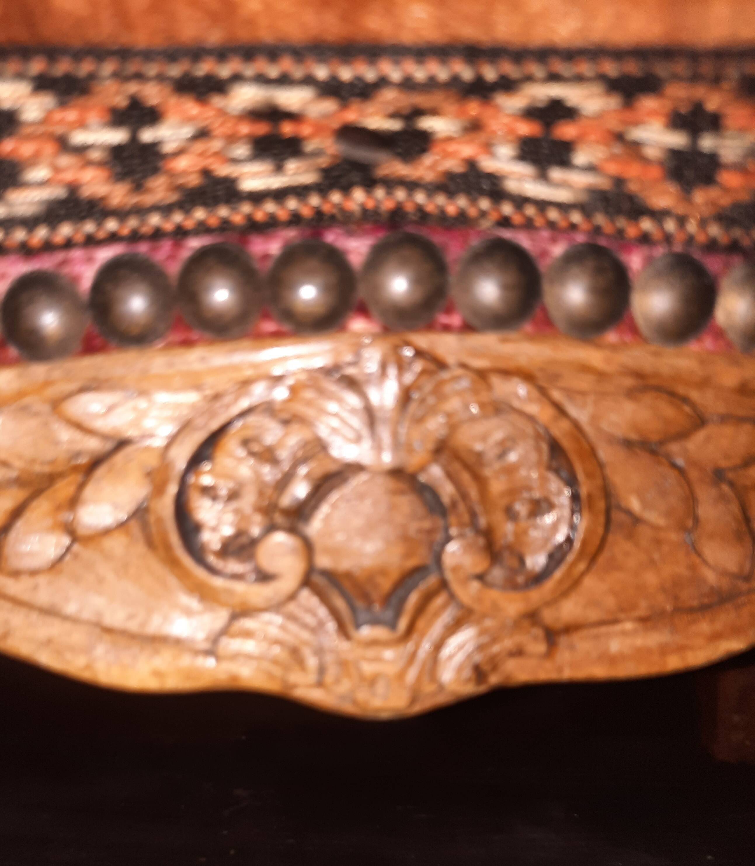 Louis XV style footrest