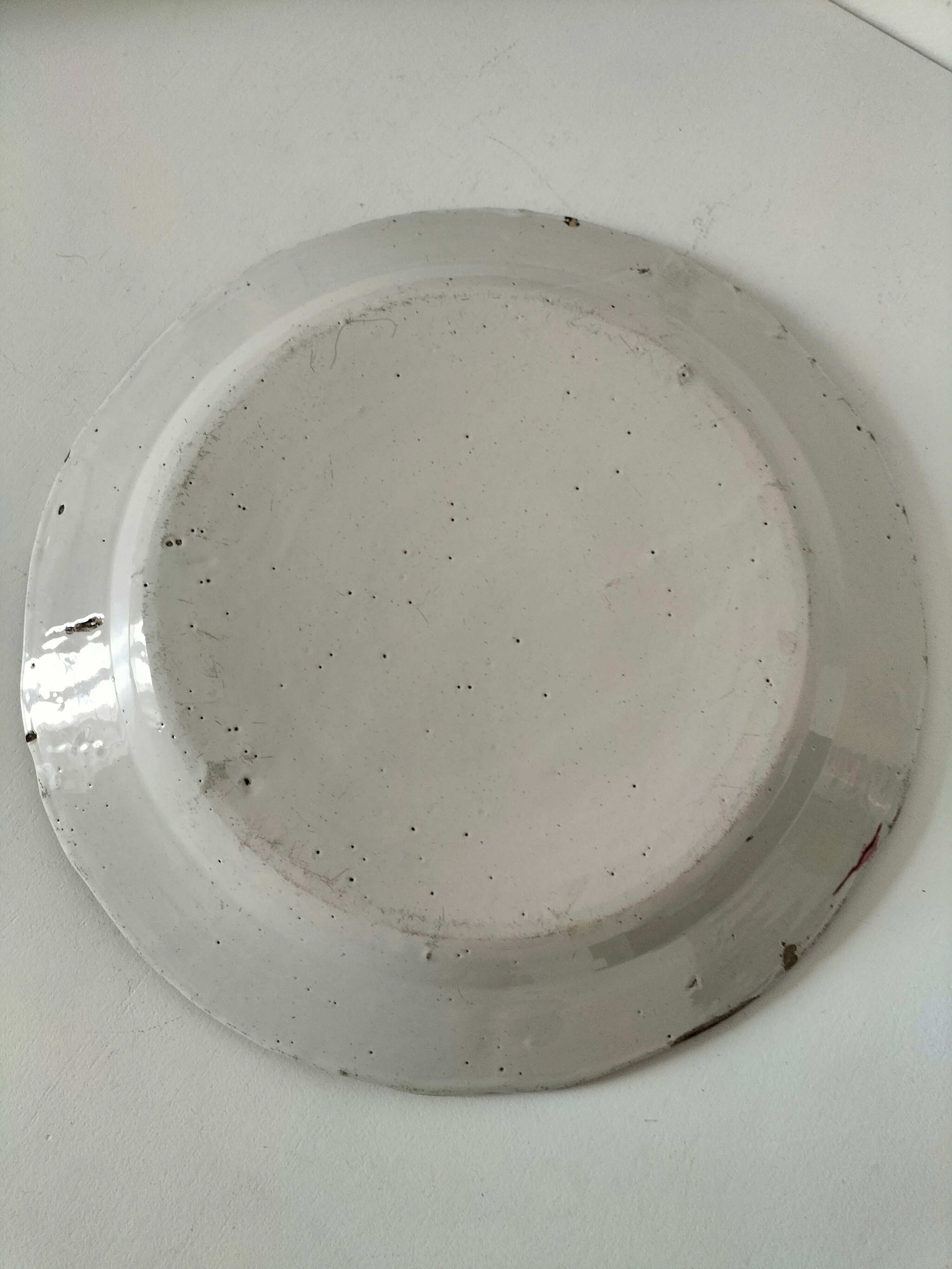Large earthenware plate from the East – attributed to Islettes, 19th century