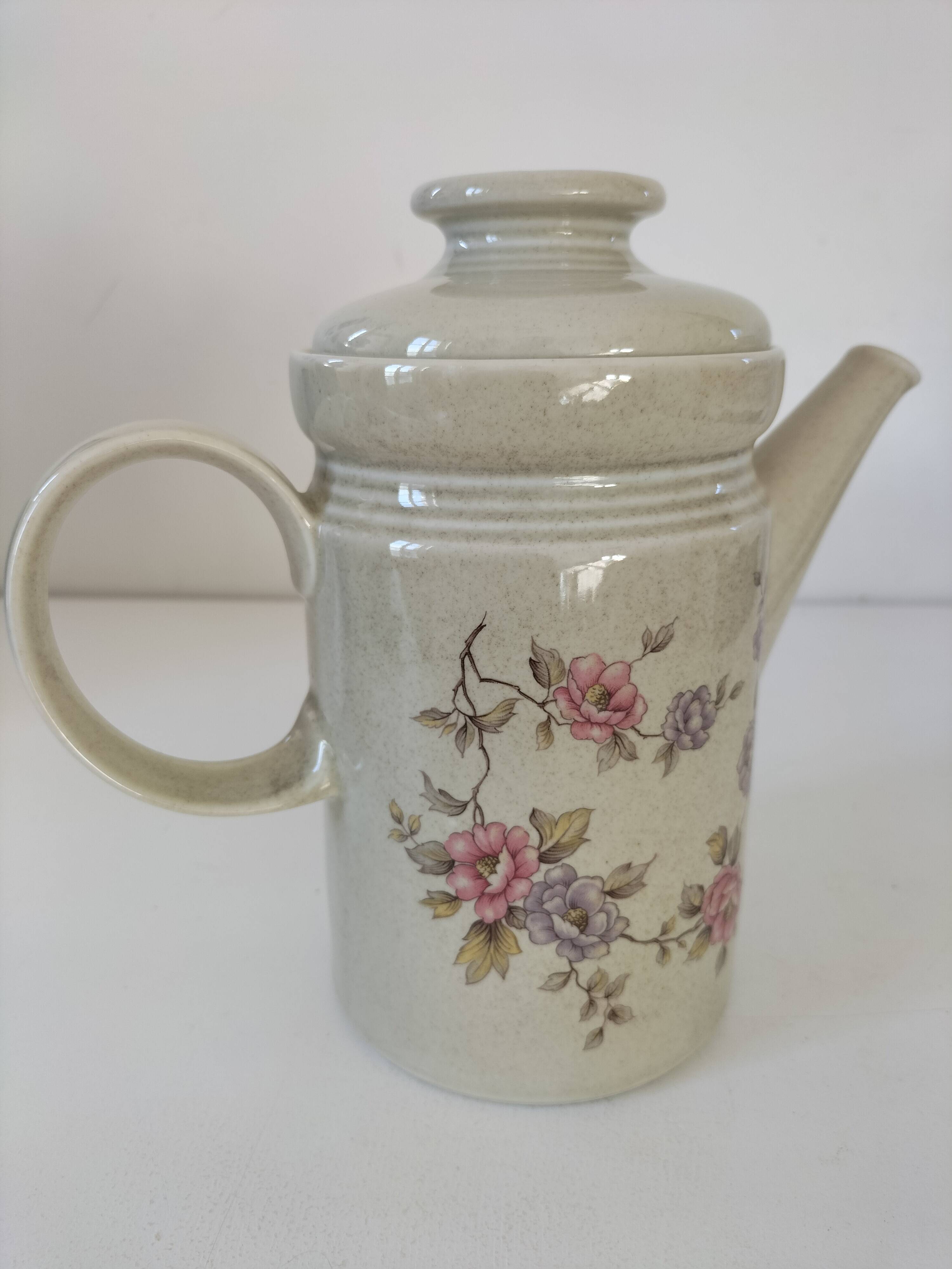 Beige and pastel floral teapot – Winterling Röslau Bavaria