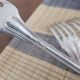 Set of 4 decorative forks with a rim