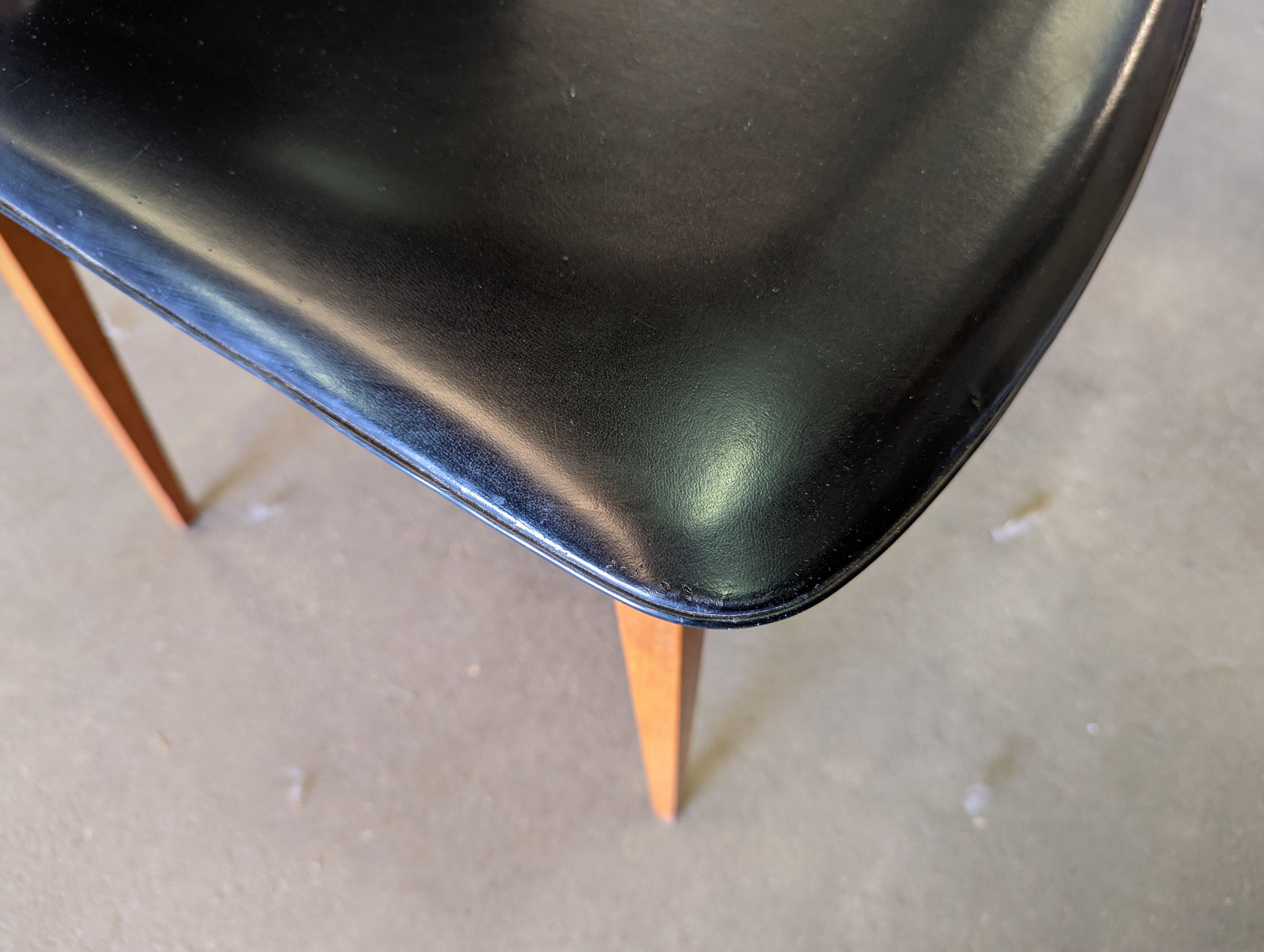 Ensemble de 4 chaises scandinaves