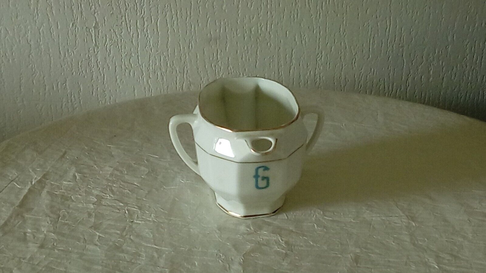Lean and fat gravy boat in Limoges porcelain