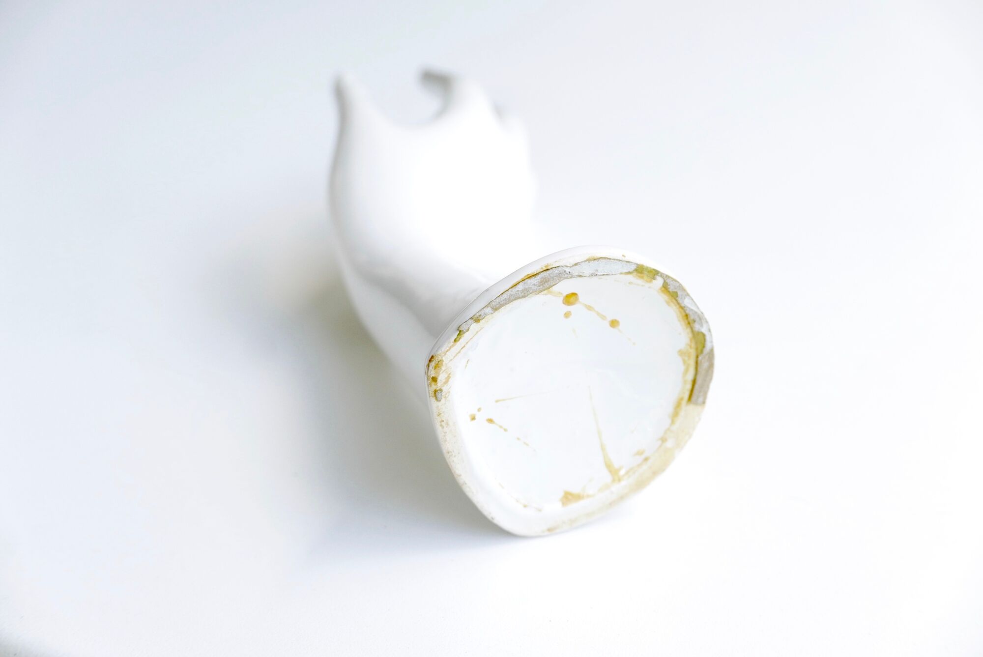 Hand baguier or white porcelain vase, 70s