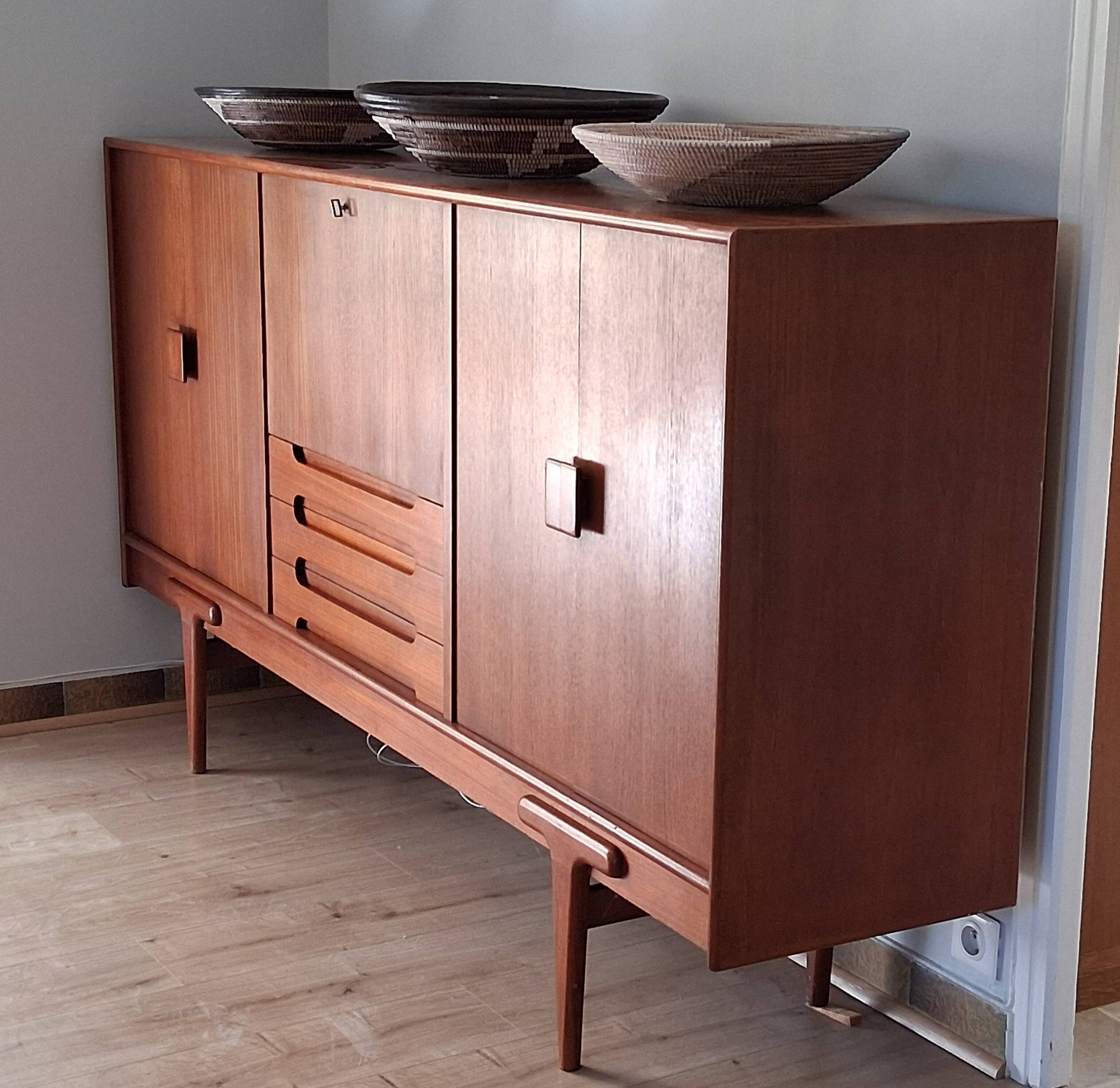 Enfilade scandinave ejvind johansson années 60