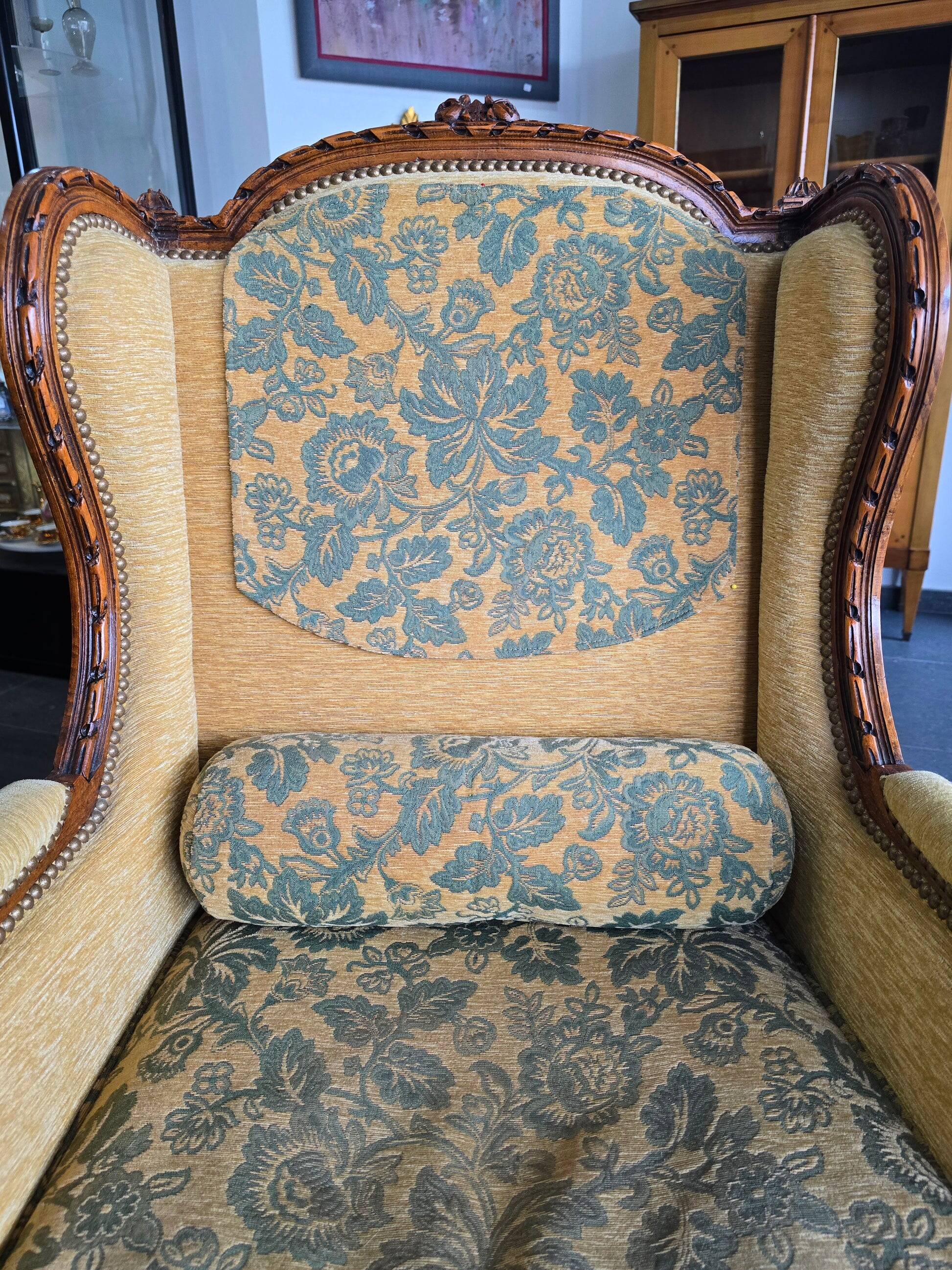 Louis XVI bergère armchairs, late 19th - early 20th century