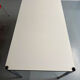 Bureau ou table design USM Haller plateau blanc structure métal