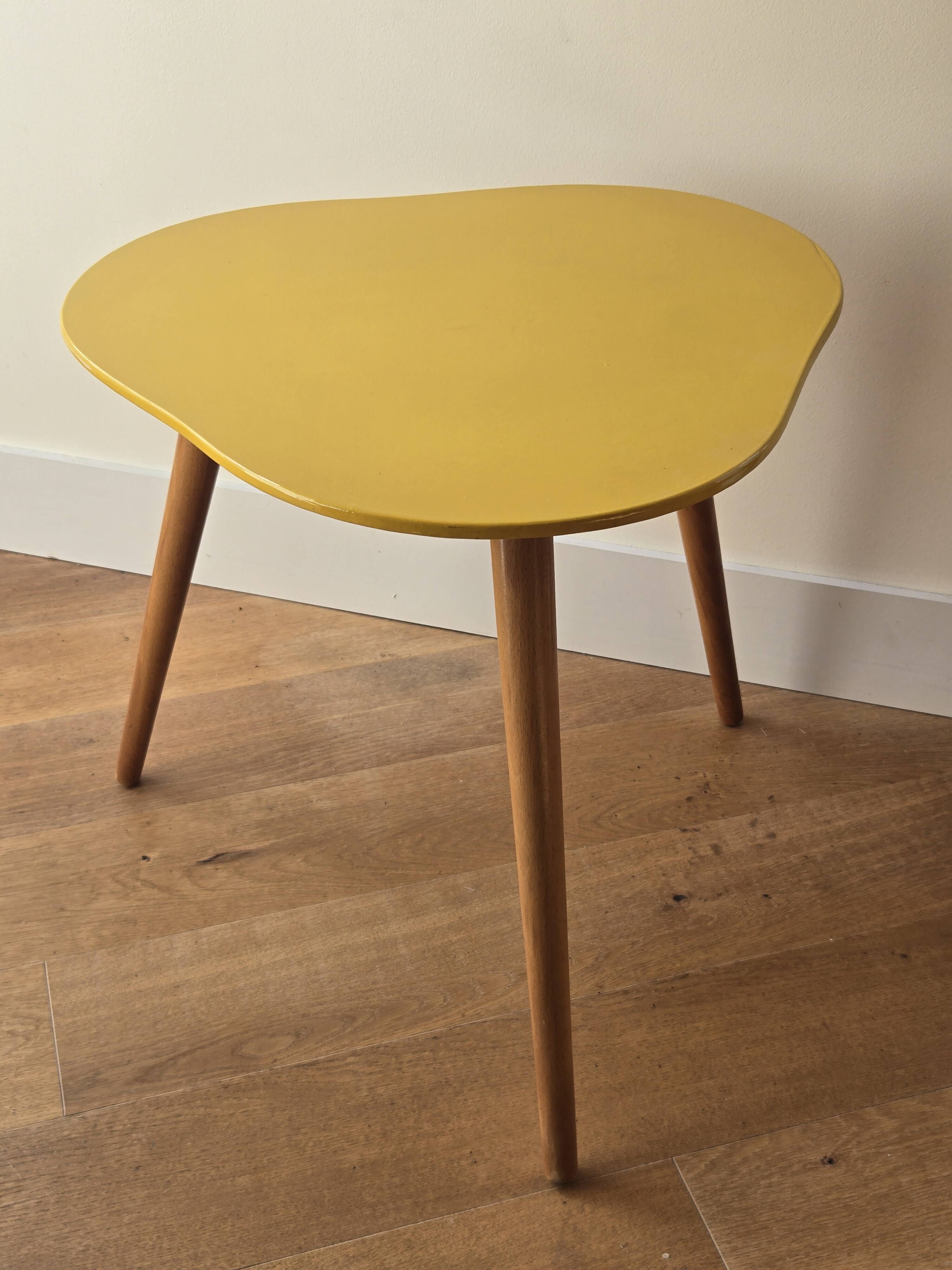 Vintage wooden tripod "bean" coffee table - 1970s design