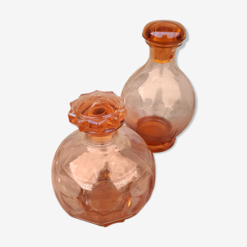 Duo de flacons en verre rose vintage