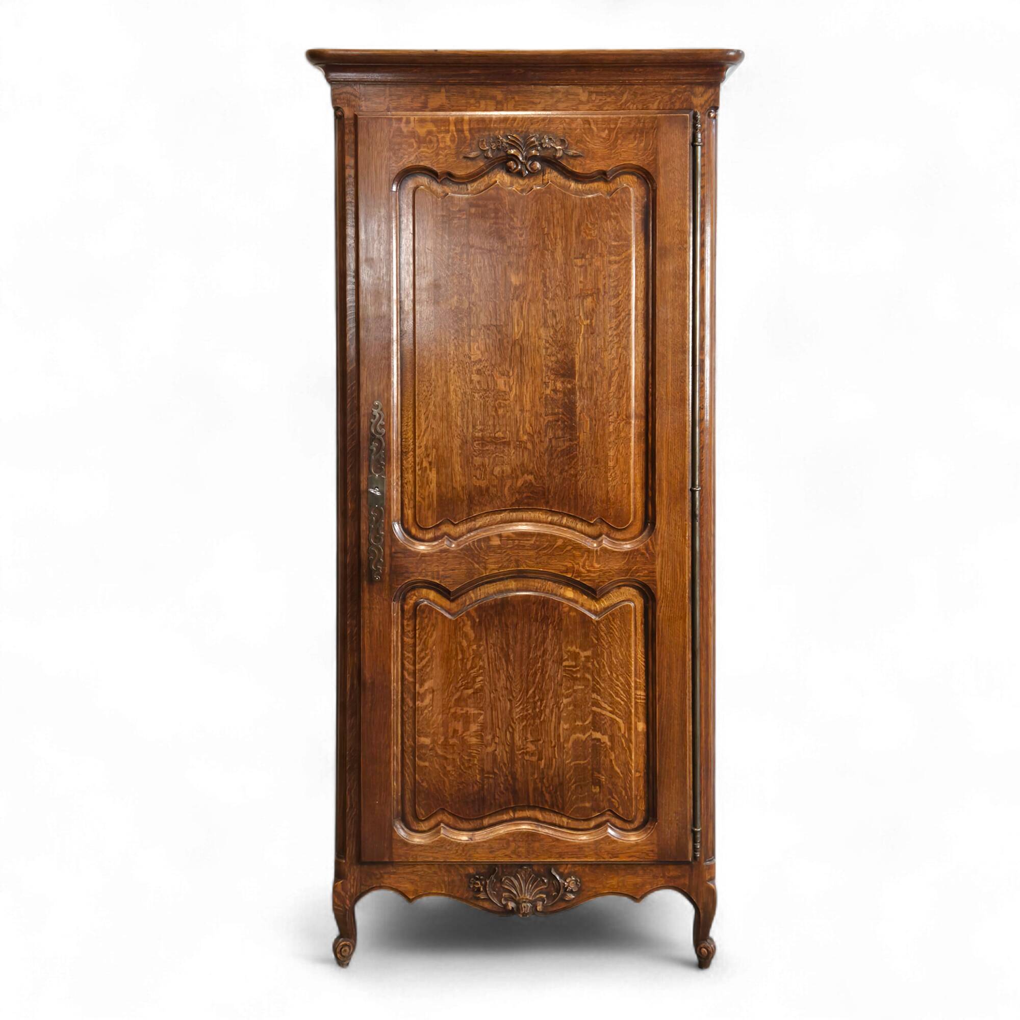 Neo-rustic oak bonnetière