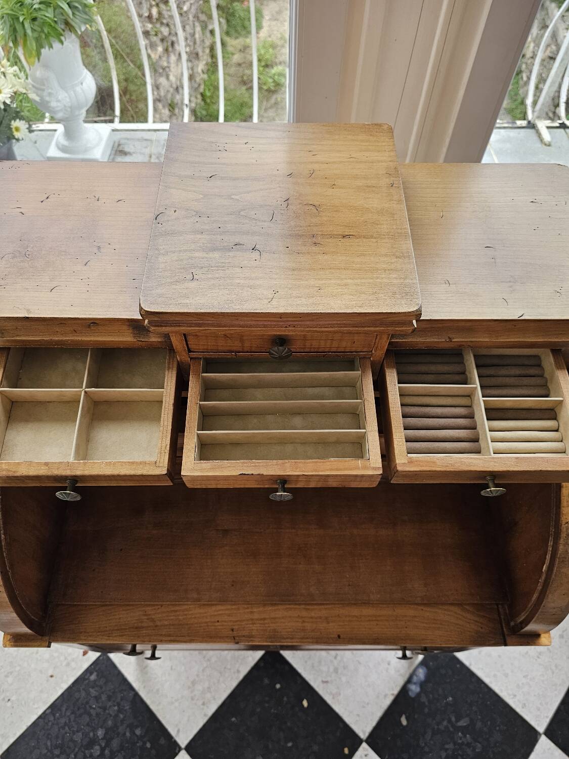 Secrétaire ou bureau style Empire