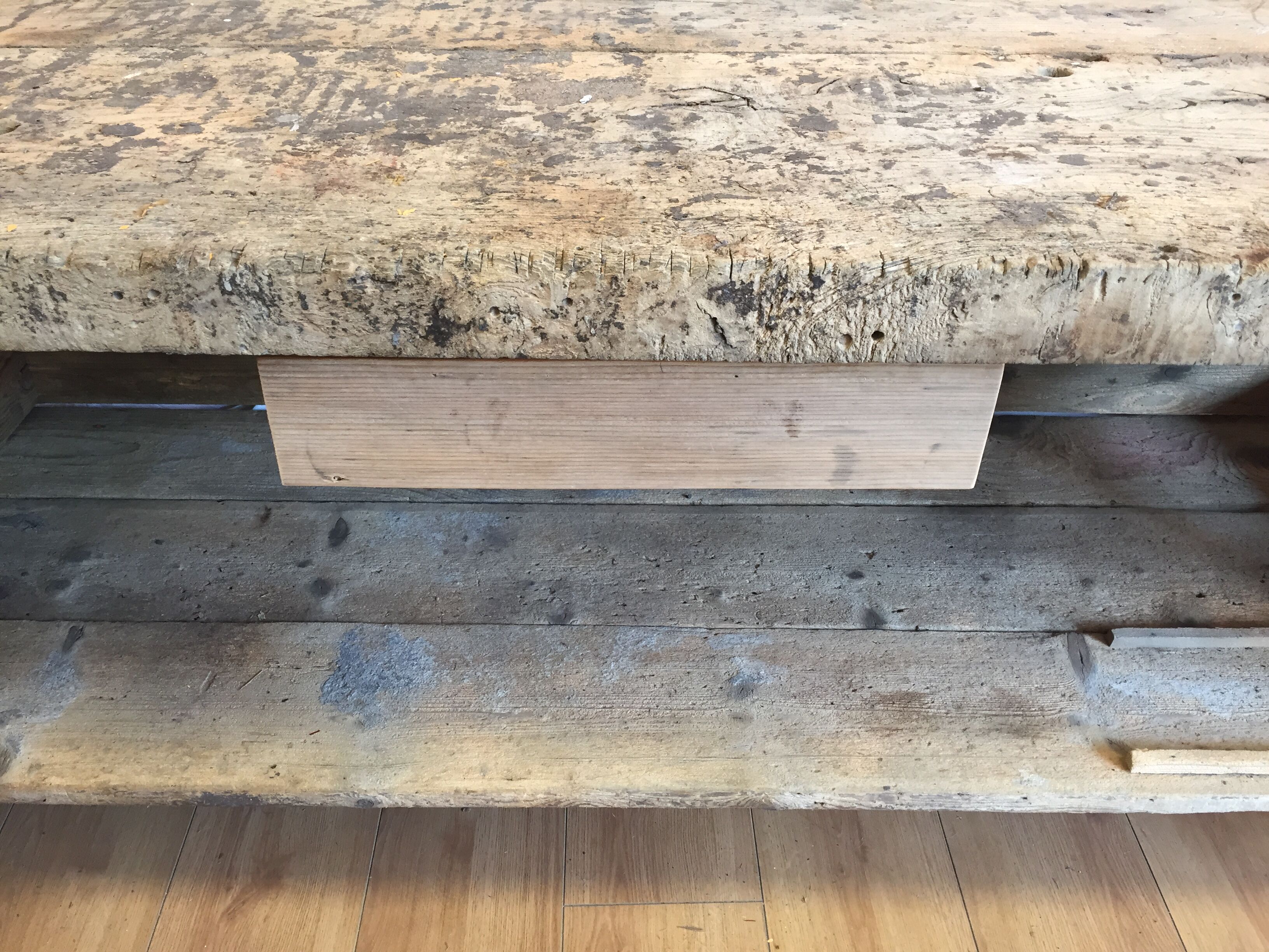 Workbench in chestnut