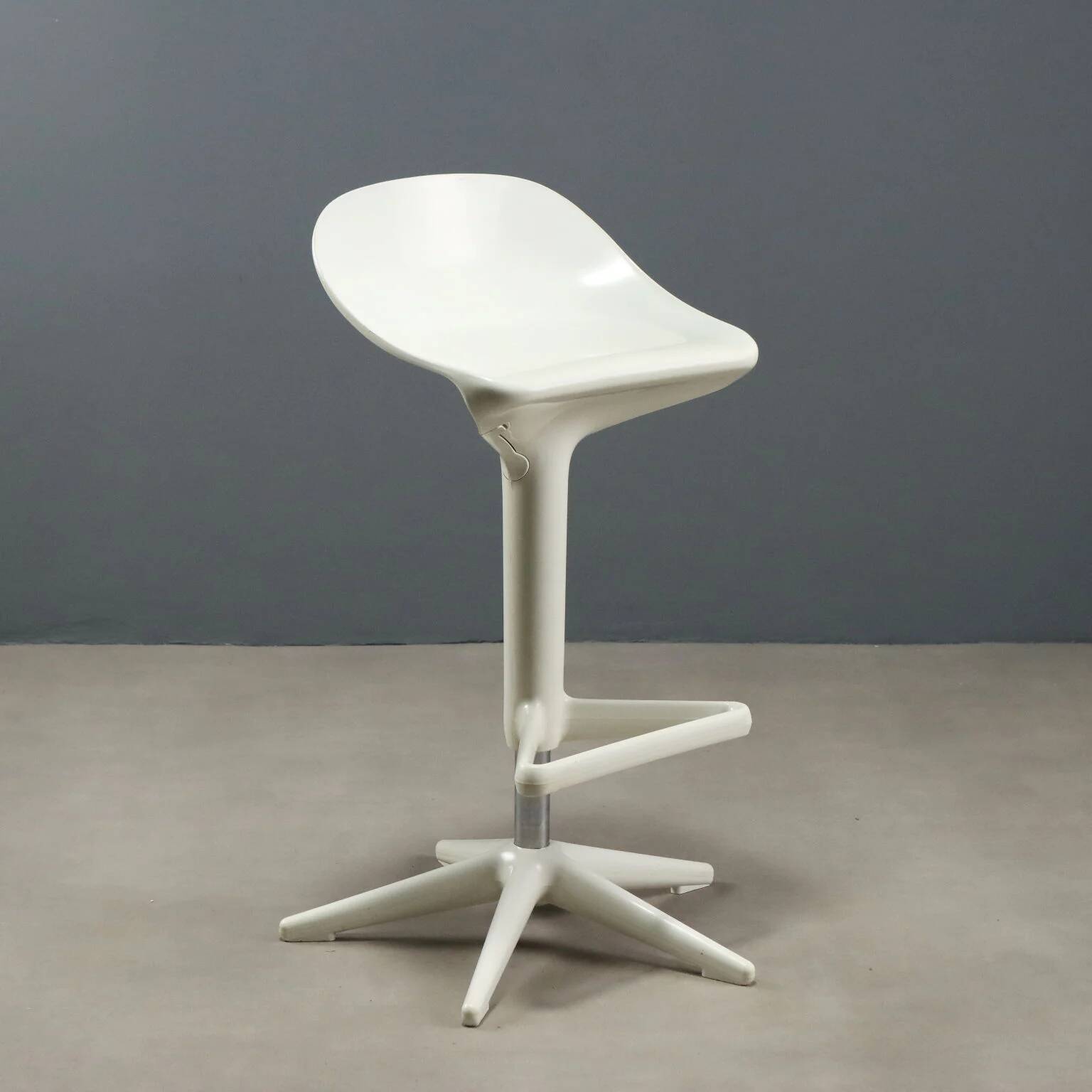 Kartell Spoon stool, vintage design, Antonio Citterio, 2000s