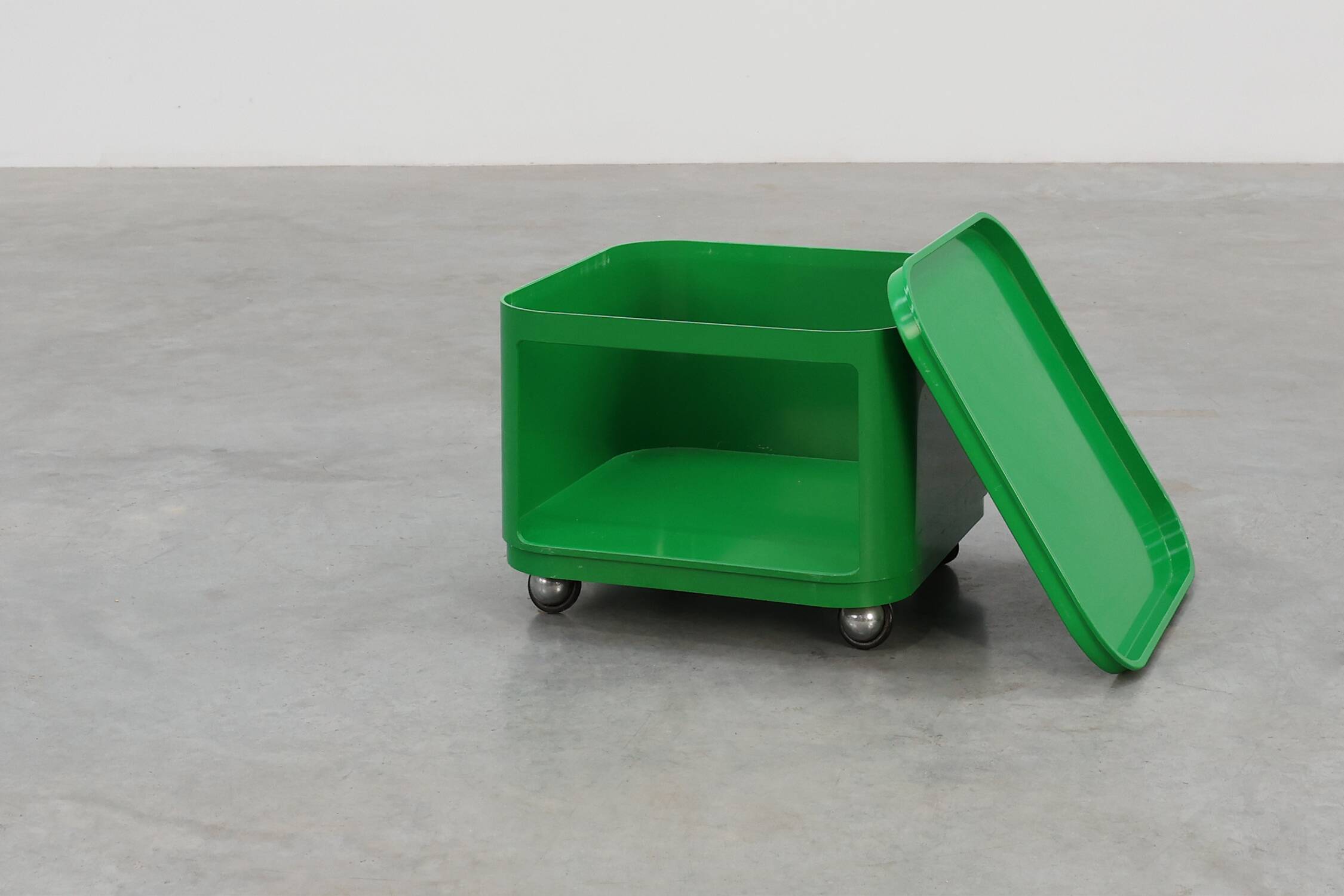 Green storage unit Kartell Model 4970 by Anna Castelli Ferrieri, Italy 1970s.